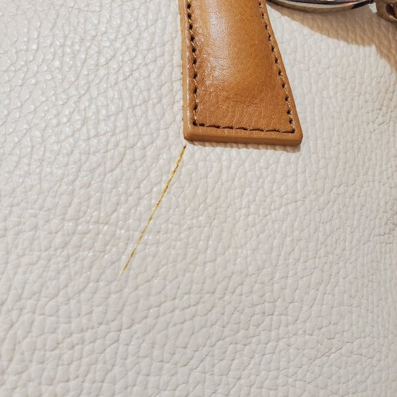 Valentina Italia Pebbled Leather Dome Zip Around Bag Purse Light Peach - Picture 3 of 6